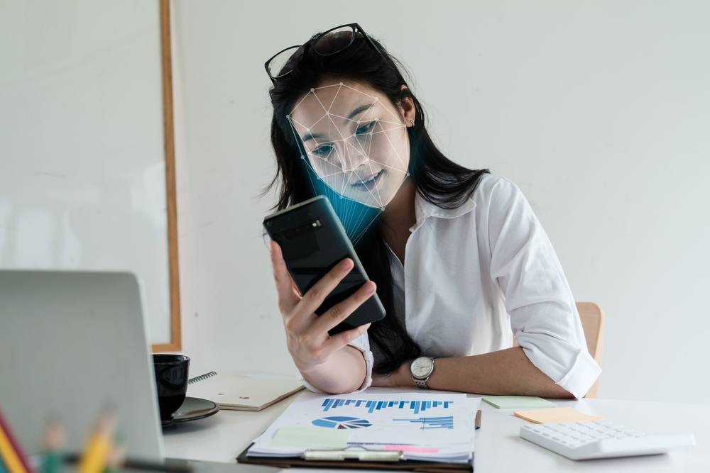 Digital identity verification using facial recognition technology for AML compliance